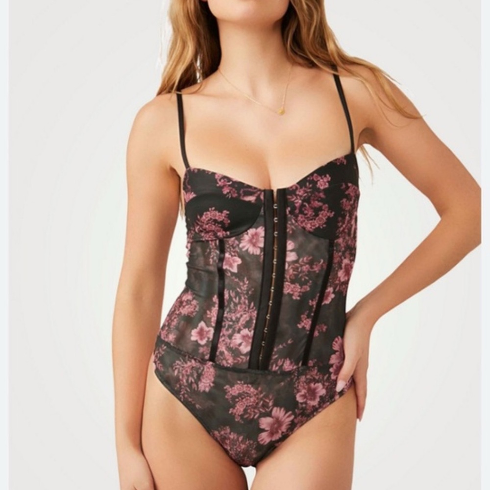 Free People Night Rhythm Corset Bodysuit In Floral Print
NWOT